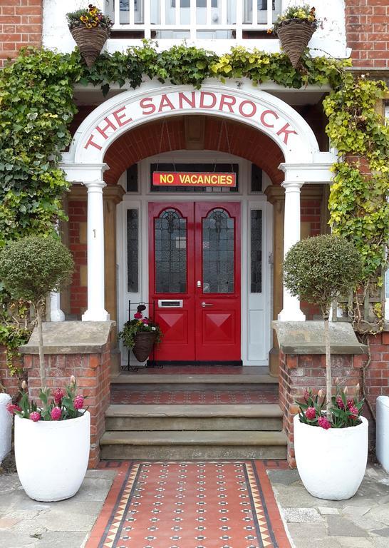 The Sandrock Clacton-on-Sea Extérieur photo