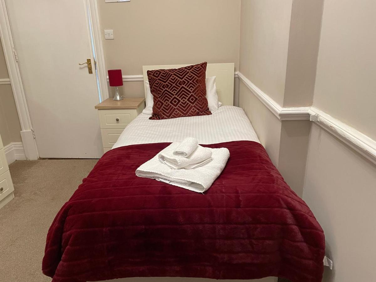 The Sandrock Clacton-on-Sea Extérieur photo