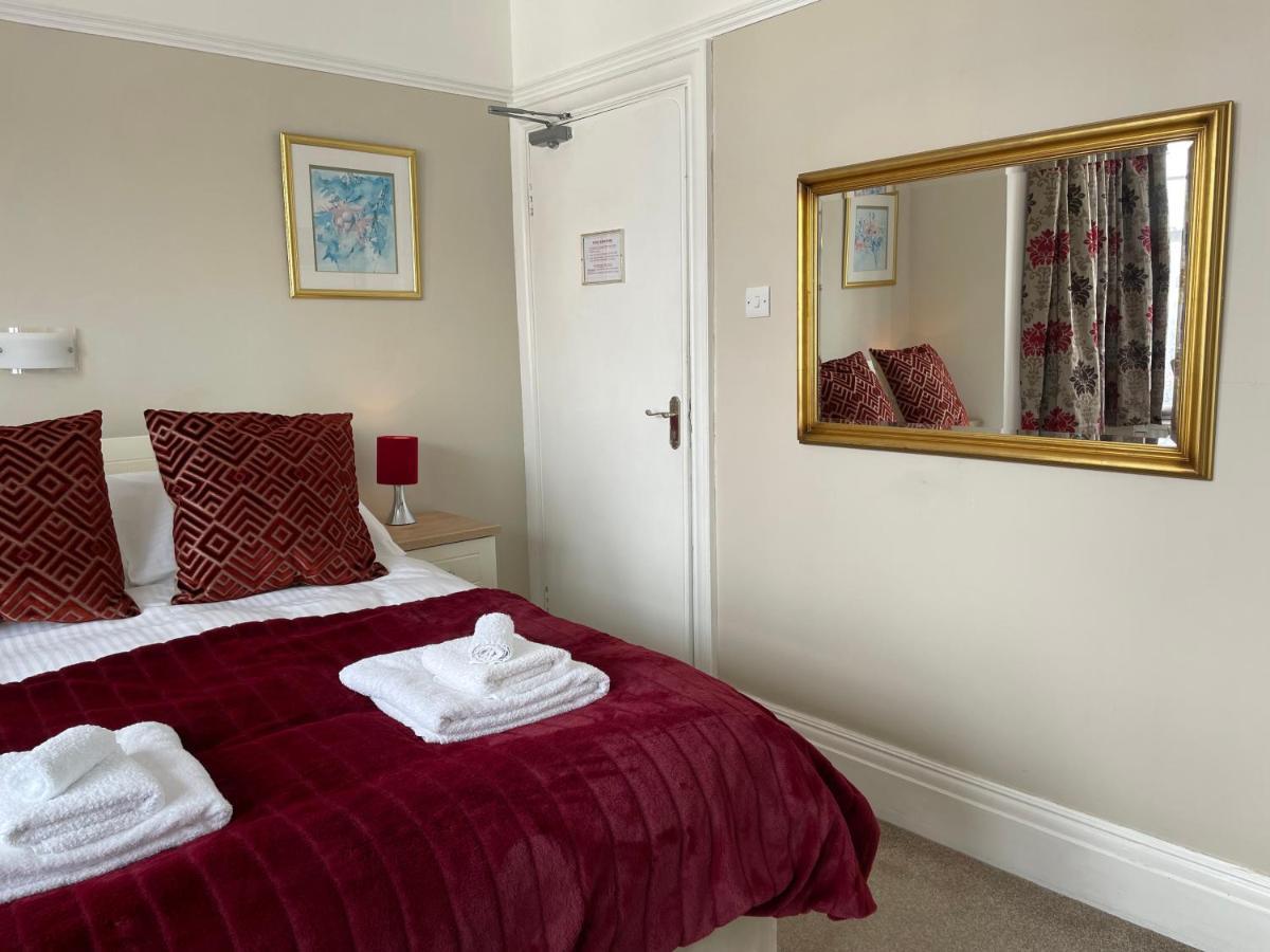 The Sandrock Clacton-on-Sea Extérieur photo