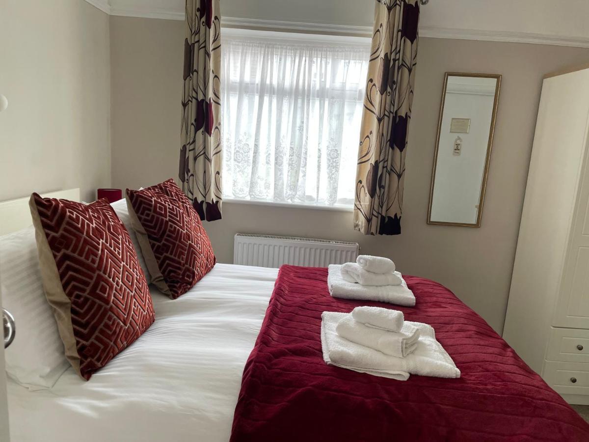 The Sandrock Clacton-on-Sea Extérieur photo