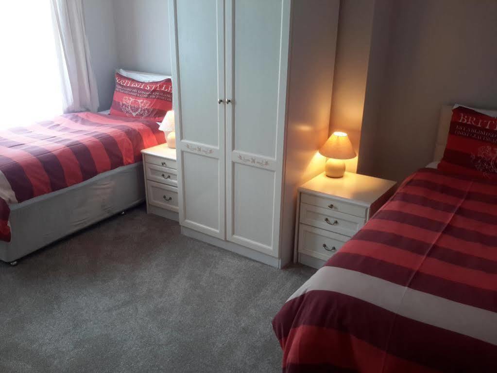 The Sandrock Clacton-on-Sea Extérieur photo